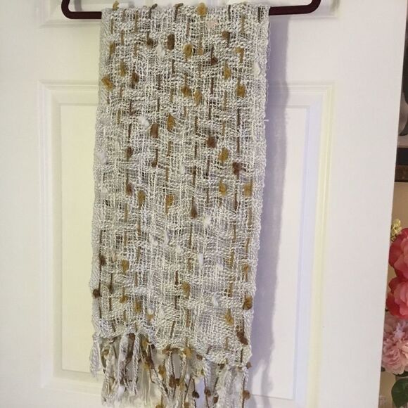 NWOT. Super Soft Scarf/Wrap - Picture 1 of 5